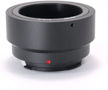 KIPON adapter voor T2 lens op een Ricoh M mount camera